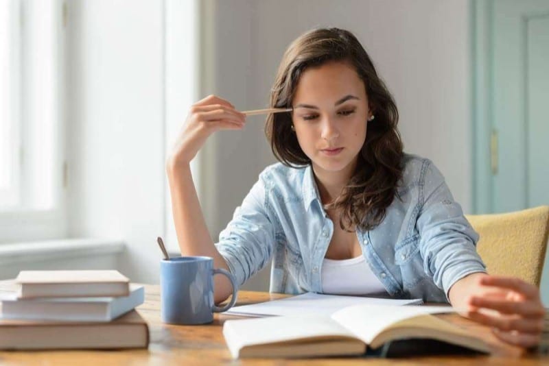 Cải thiện tốc độ Đọc và khả năng nắm ý sẽ giúp bạn luyện thi PTE hiệu quả